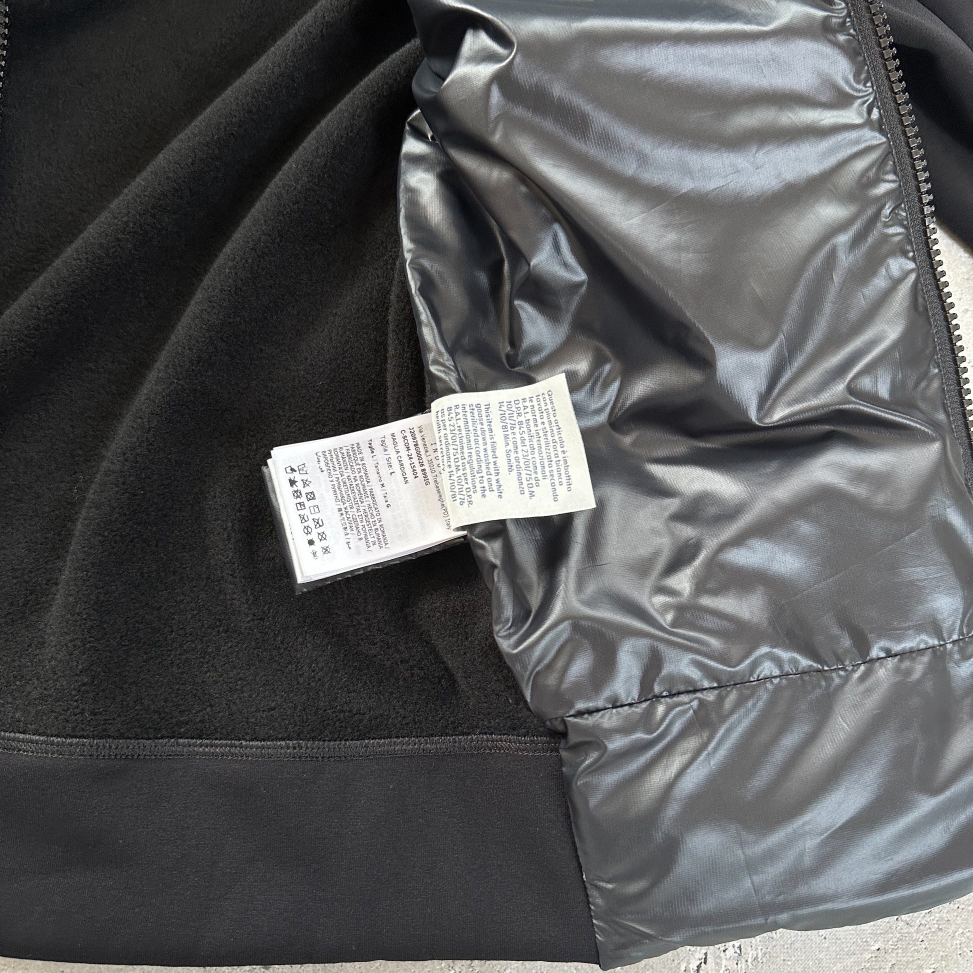 ＜MONCLER GRENOBLE ＞パディング入りジップアップパーカー