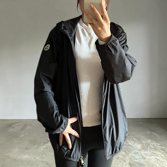 ＜MONCLER ＞モンクレール・Fegeoウインドブレーカー