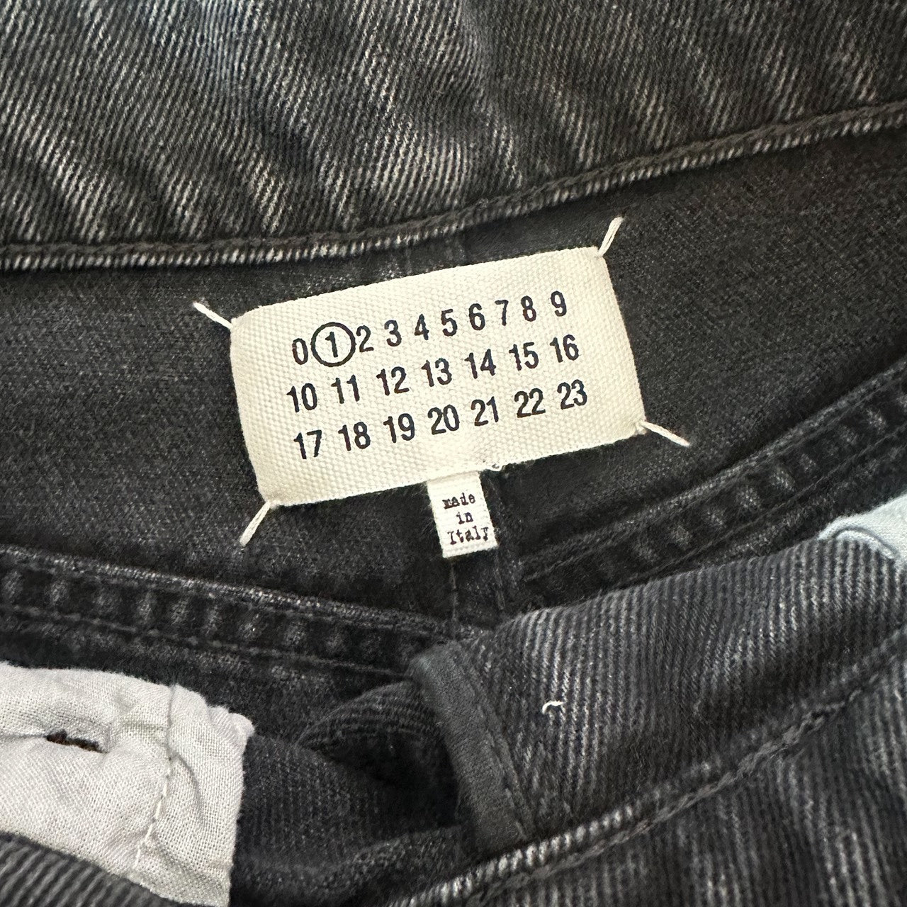 ＜Maison Margiela＞カットアウトジーンズ