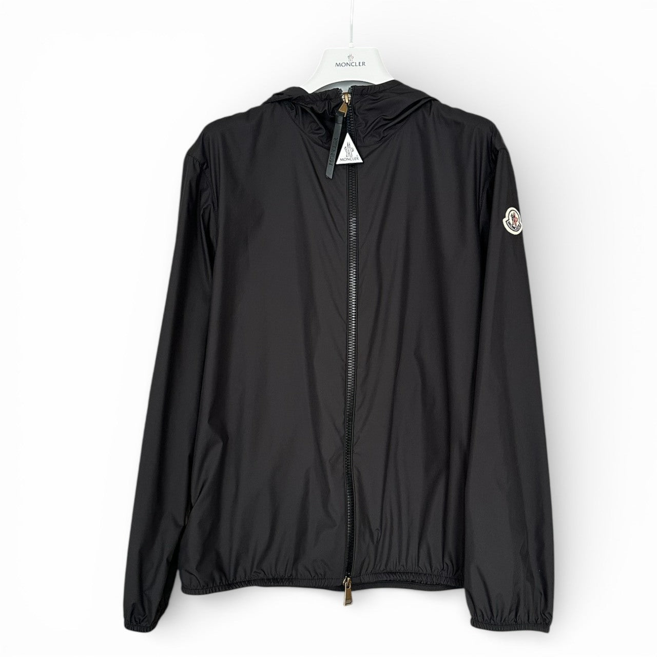 ＜MONCLER ＞モンクレール・Fegeoウインドブレーカー