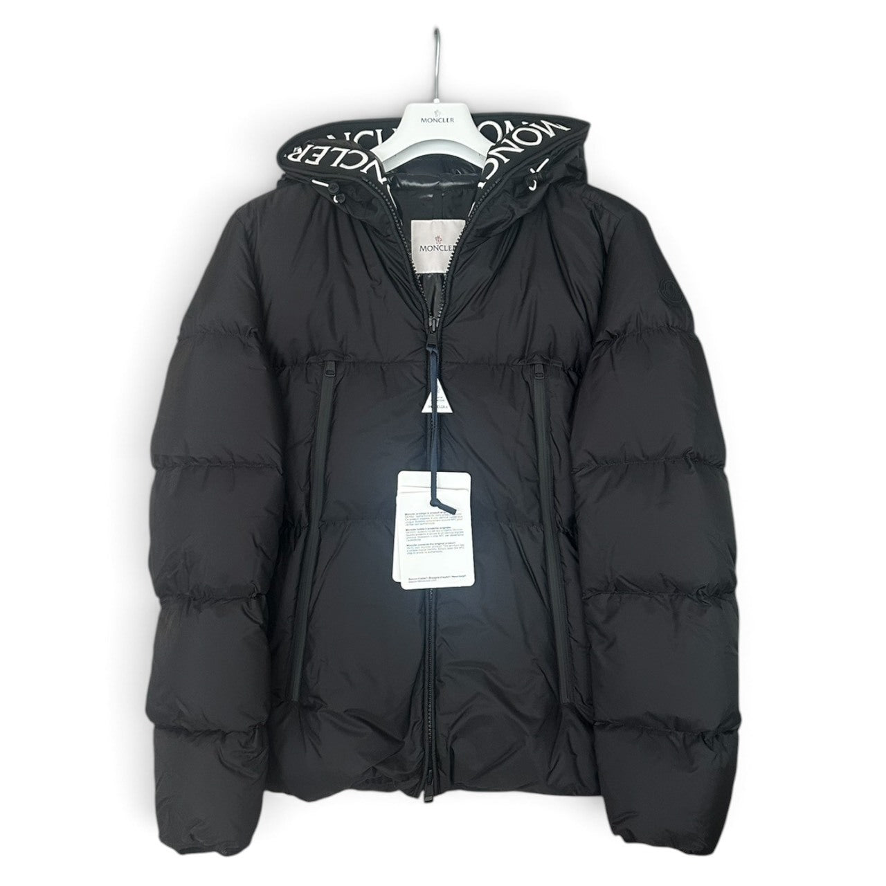 ＜Moncler＞Montcla ショートダウンジャケット