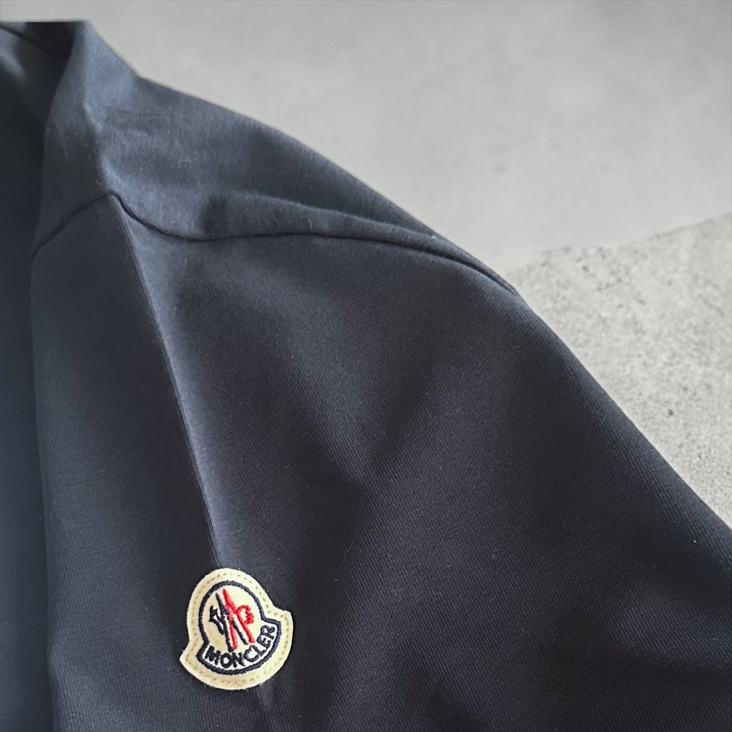 ＜Moncler＞TシャツL10918C7160087296